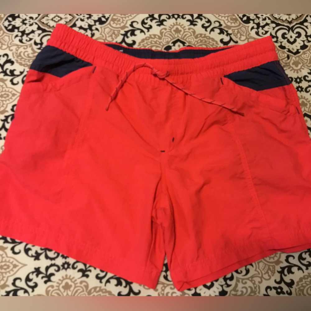 Columbia Workout Shorts - Size Medium
